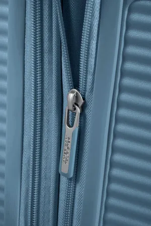 American Tourister Soundbox 67cm 4-Wheel Expandable Suitcase