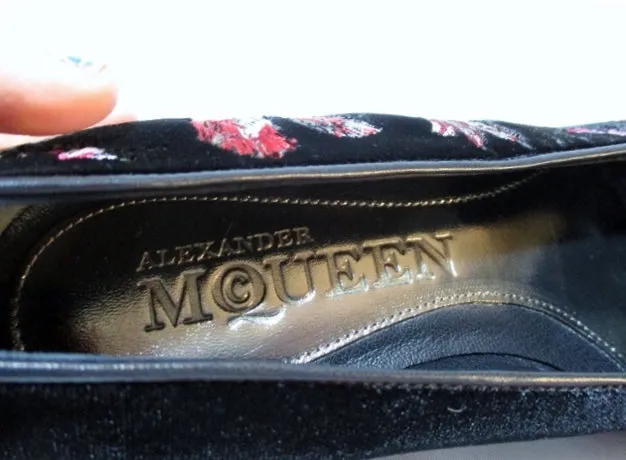 NEW ALEXANDER MCQUEEN EMBROIDERED FLORAL FLAT Shoe 36 6 BLACK Womens